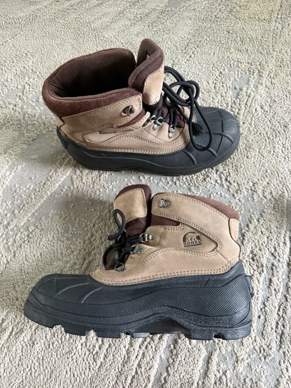 Sorel boots Cold Mountain Thinsulate Winter Boots waterproof tan suede  black 9